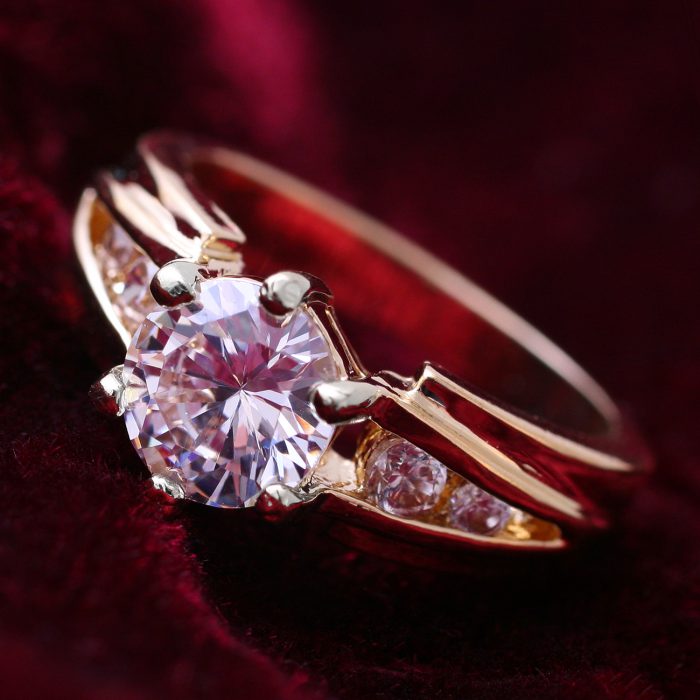 13131 diamond ring by cassandra tiensivu Straipsniai.lt