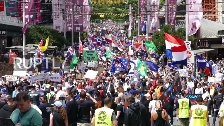 Australija. Protestai visame pasaulyje prieš GP ir žmogaus teisių pažeidimus