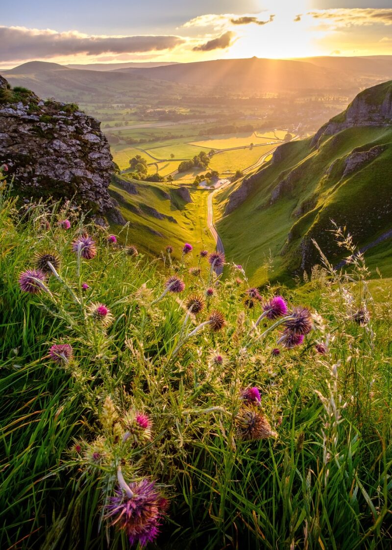 winnats pass, peak district, derbyshire