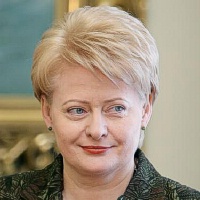 D.Grybauskaitė - patyrusi kailių išdirbėja