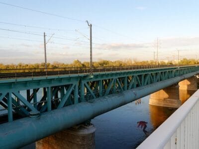 bridge, person, boy, drop, drowning, suicide, desperately, architecture, building, concrete, metal, pier, sunlit, composition, water, sky, nature