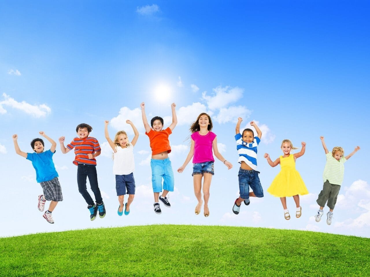 Cute kids happiness and fun playing time Straipsniai.lt