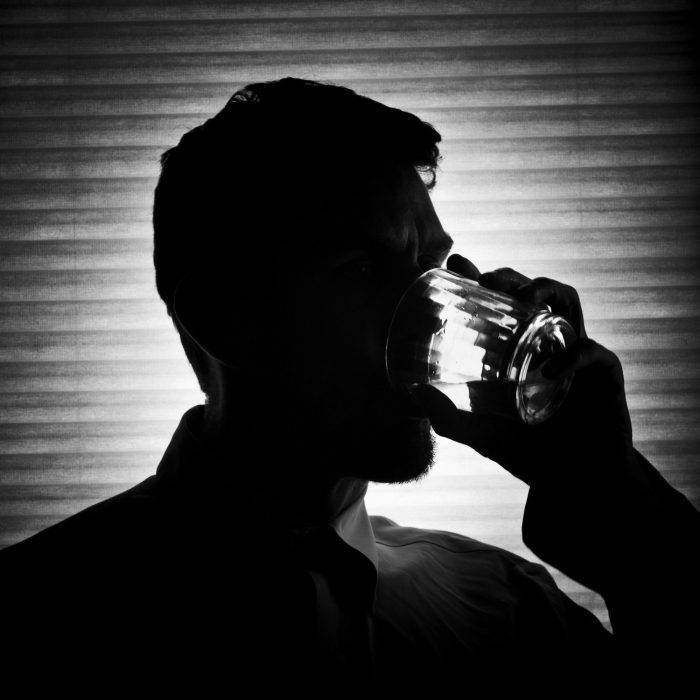 Alkoholizmas – ne tik geriančio žmogaus, bet ir visos jo šeimos liga