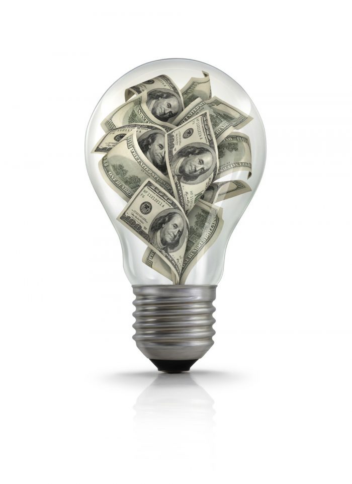 Kaip sutaupyti pinigų sumažinant sąskaitą už elektrą?