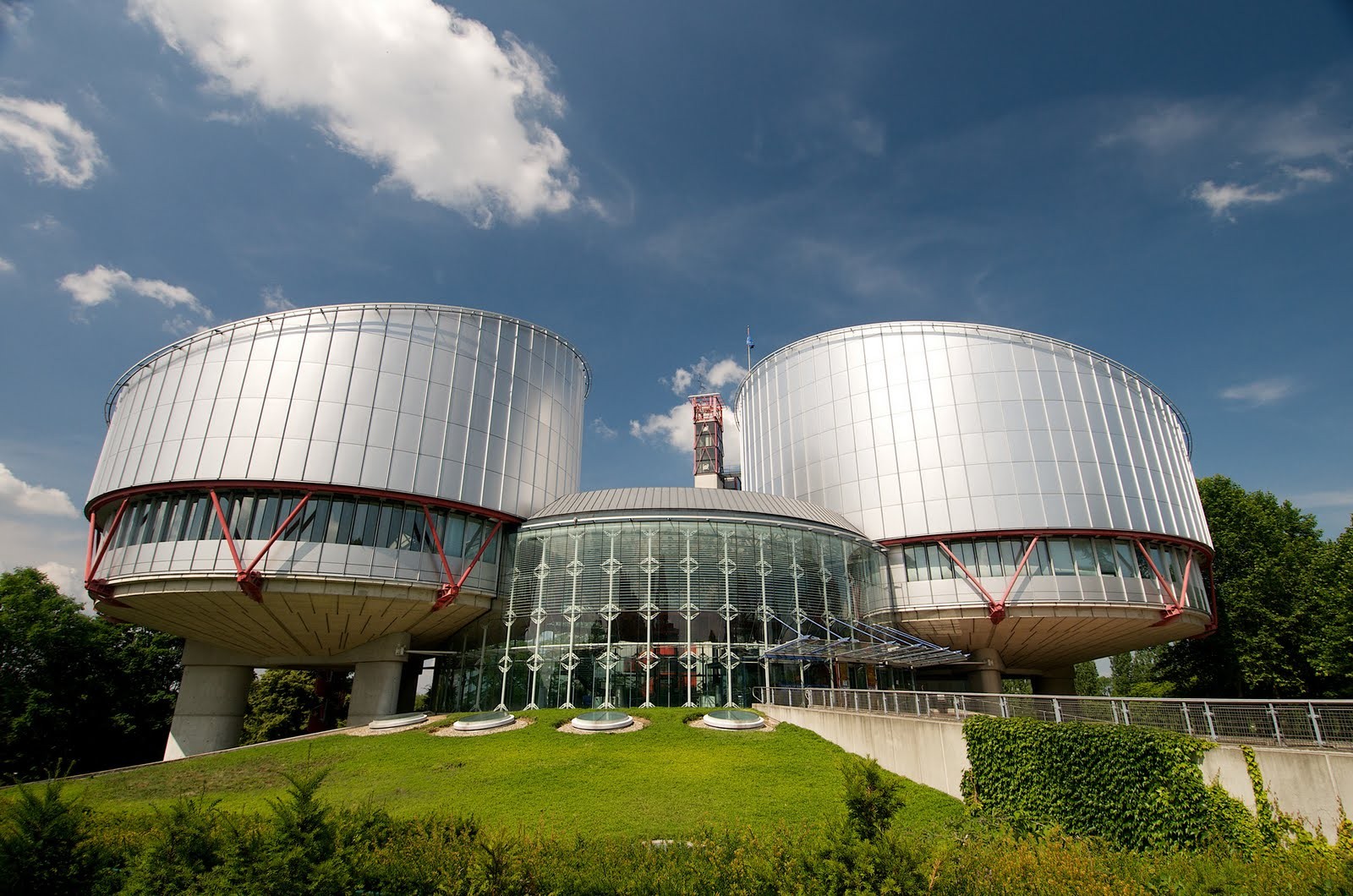 Strasbura human rights court Straipsniai.lt