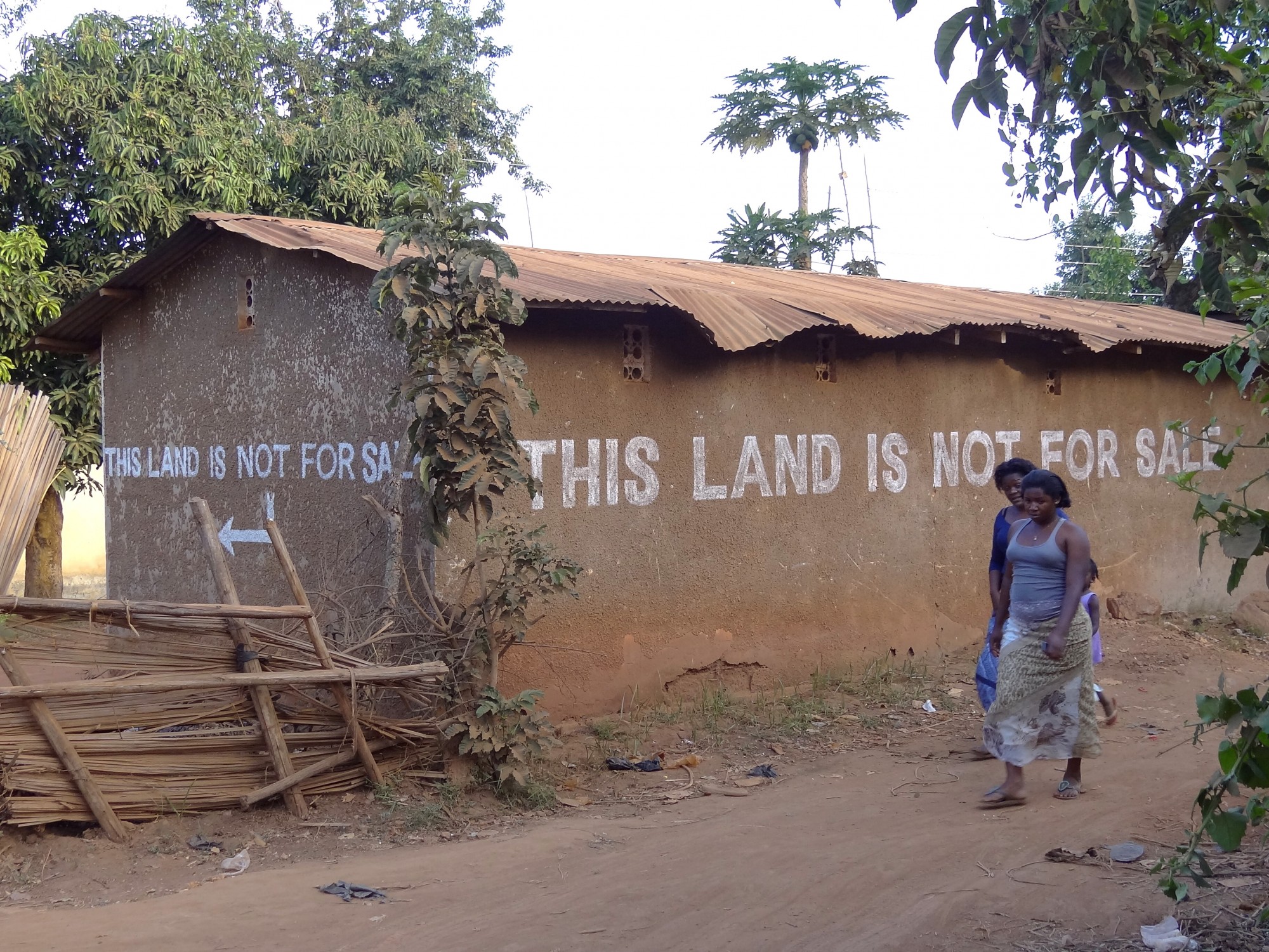 This Land is Not for Sale Sign outside Entebbe Uganda Straipsniai.lt