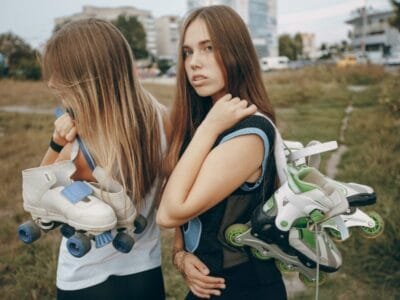 Mergaitė liūdnom akim