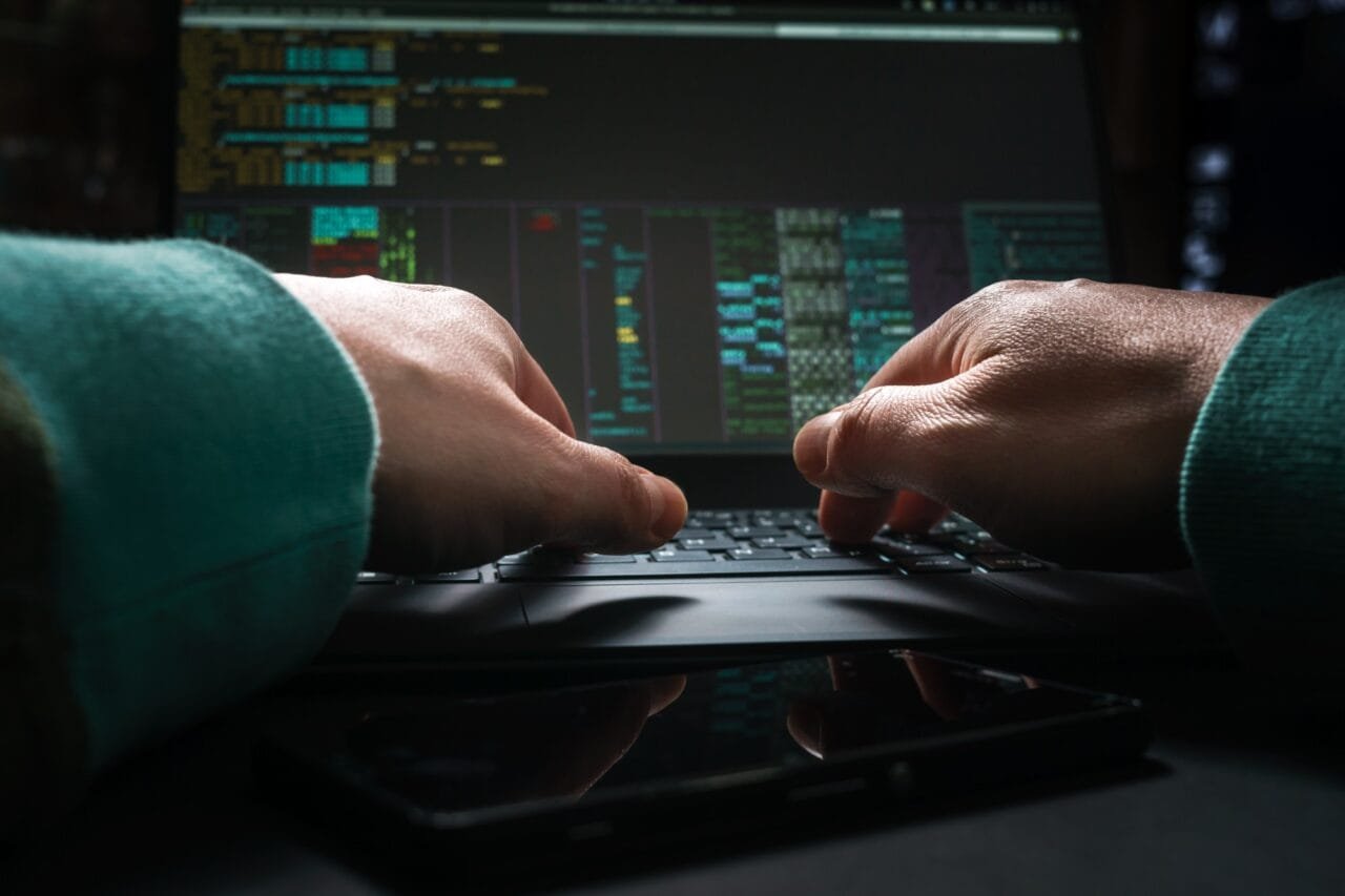 hacker 30 Straipsniai.lt