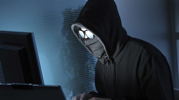 Hakeriai bandė „nulaužti” internetą
