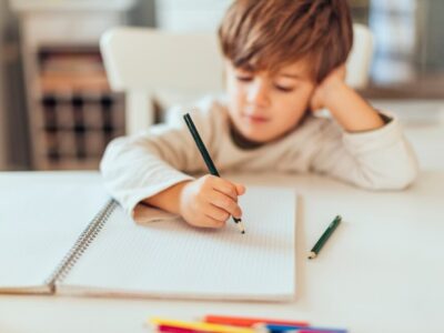 kid-doing-homework_23-2148131113