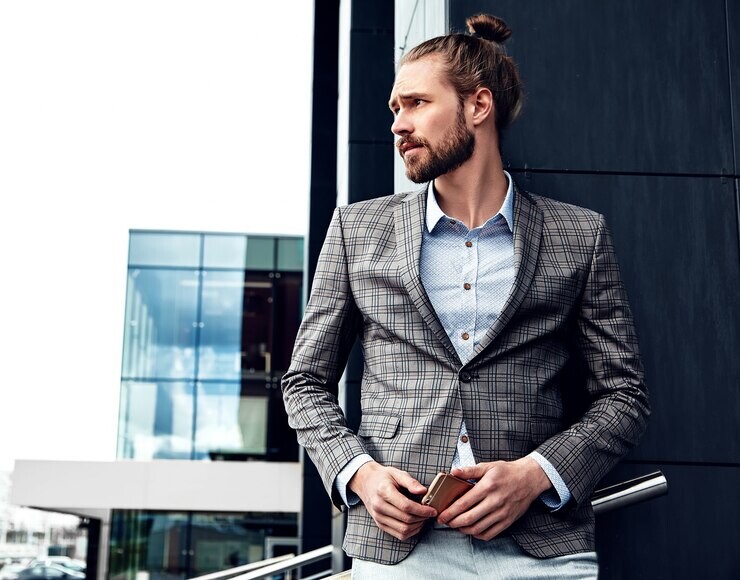 portrait-sexy-handsome-man-dressed-elegant-gray-checkered-suit