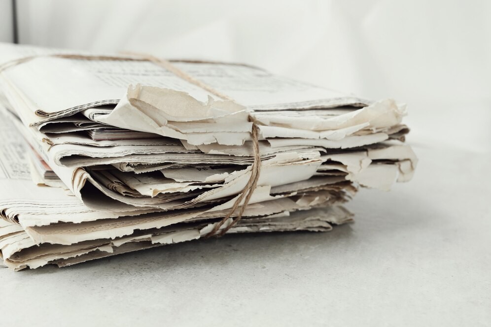 stack-newspapers_144627-30493